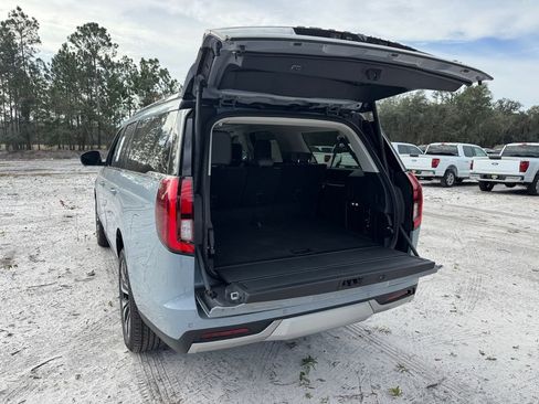 New 2025 Ford Expedition Max Platinum w/ Driver's Package image 23