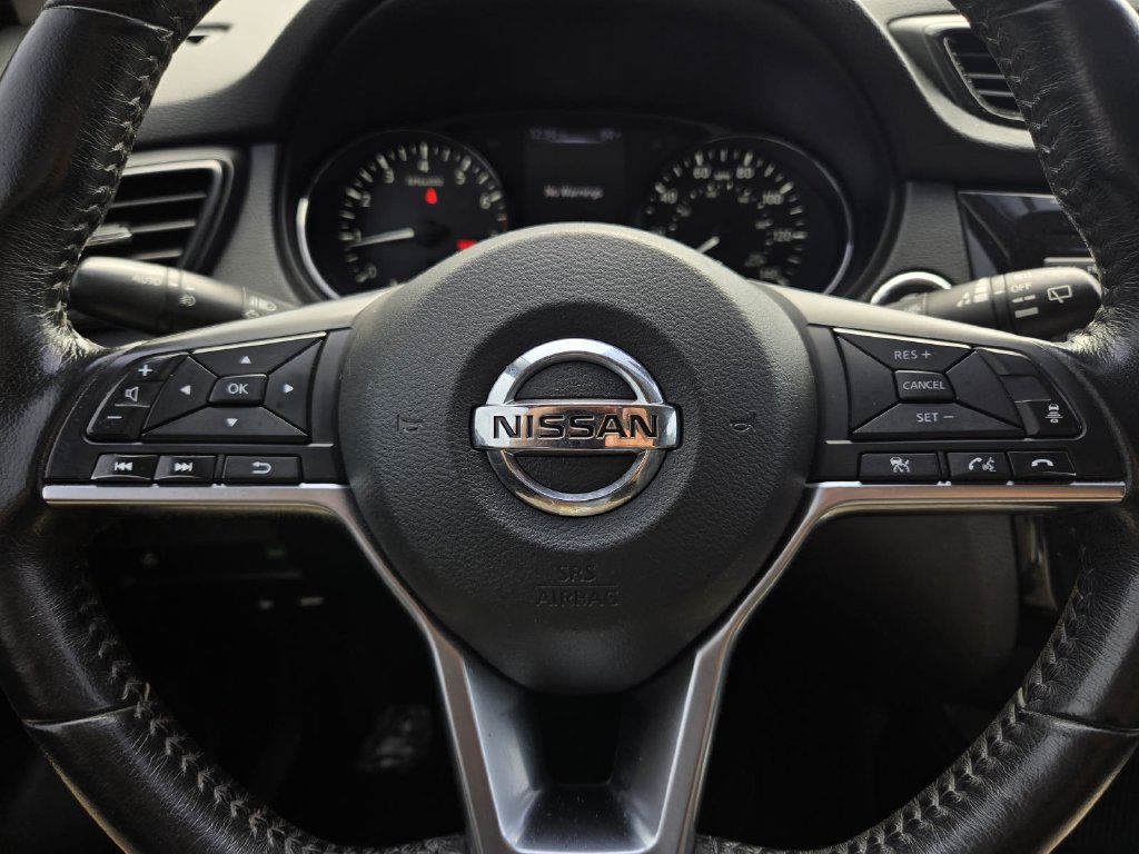 Used 2018 Nissan Rogue Sport SL FWD image 24