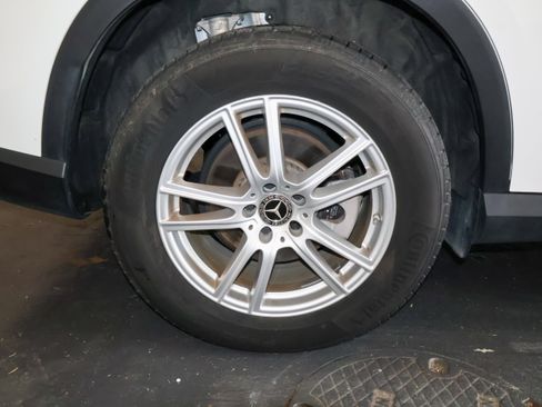 Used 2023 Mercedes-Benz GLC 300 4MATIC image 39