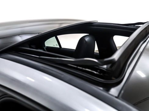 Used 2023 Mercedes-Benz CLA 250 image 23