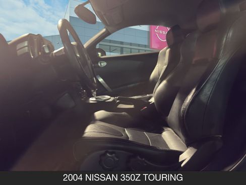 Used 2004 Nissan 350Z Touring w/ Aerodynamics Pkg image 10