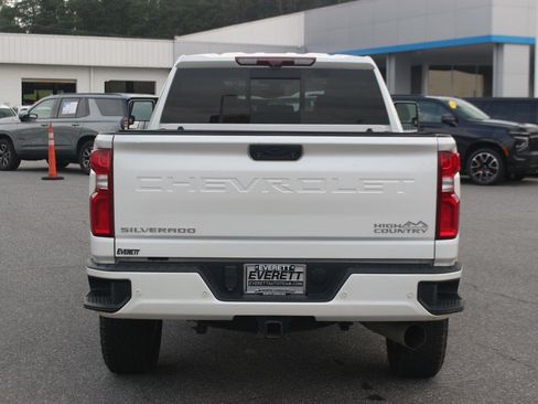 Used 2023 Chevrolet Silverado 2500 High Country AWD/4WD image 6