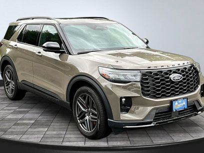New 2026 Ford Explorer ST-Line w/ ST-Line Street Pack