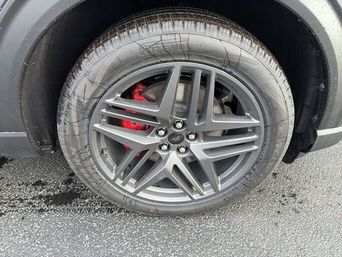 New 2026 Ford Explorer ST image 12