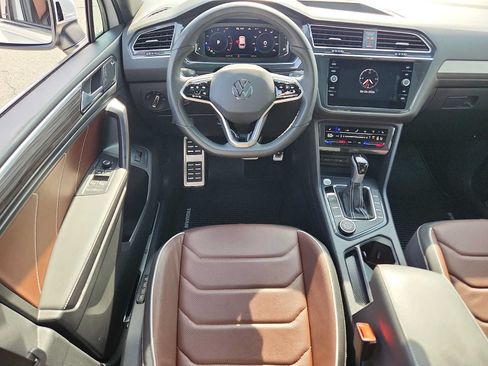 Used 2024 Volkswagen Tiguan SEL R-Line AWD/4WD image 11