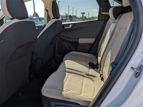 Certified 2020 Ford Escape SE image 10