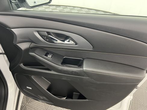 Used 2020 Chevrolet Traverse Premier w/ LPO, Floor Liner Package AWD/4WD image 25