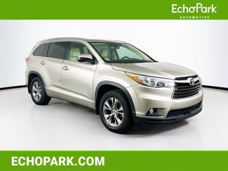 Used 2015 Toyota Highlander XLE video 1