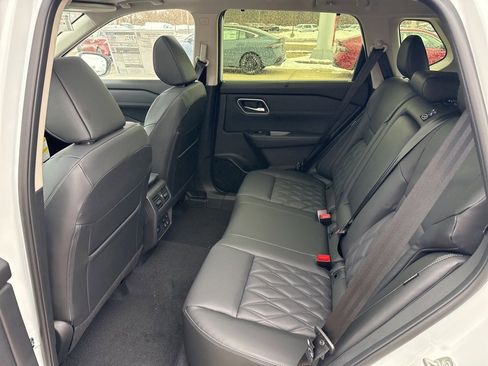 New 2026 Nissan Rogue Platinum image 20