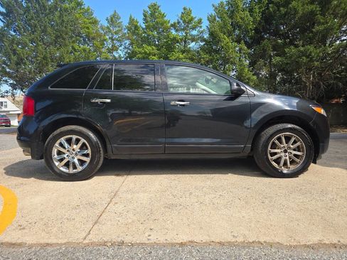 Used 2011 Ford Edge SEL w/ 202A Rapid Spec Order Code FWD image 4