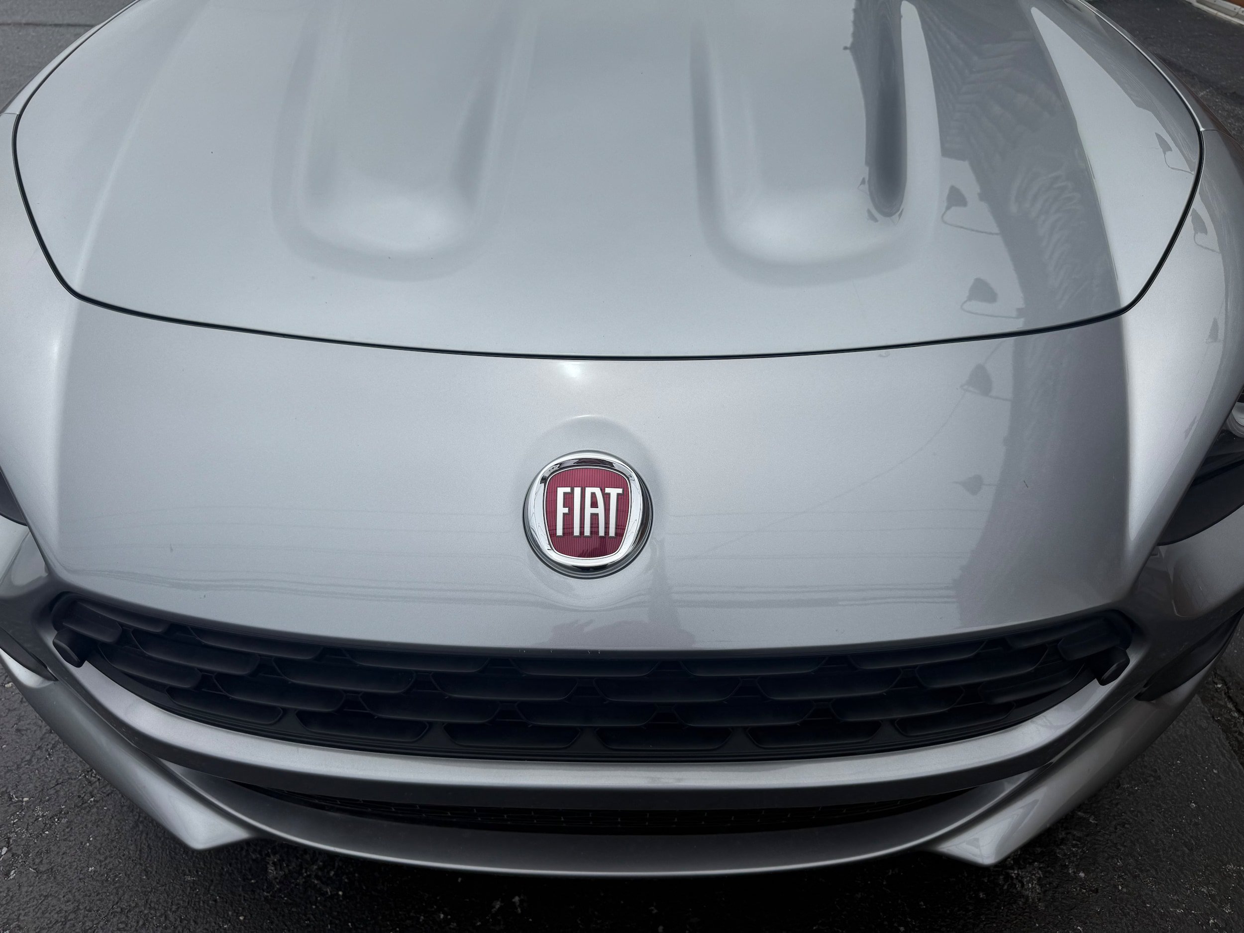 Used 2017 FIAT 124 Spider Lusso RWD image 3