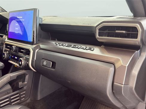 Used 2025 Toyota Tacoma TRD Sport w/ TRD Sport Premium Package AWD/4WD image 28