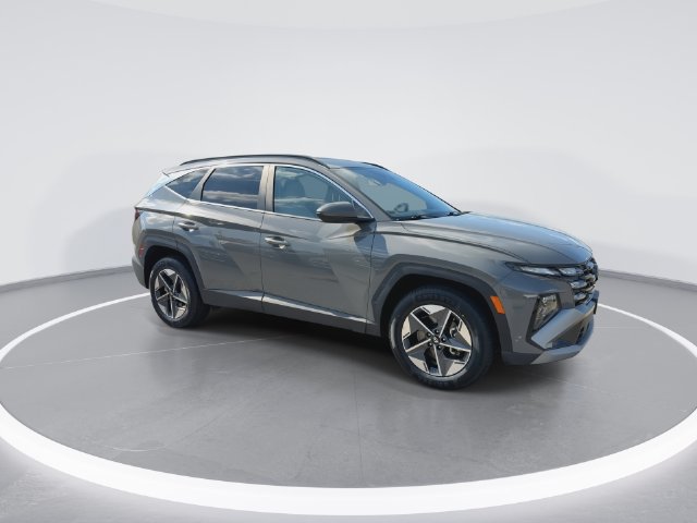 Certified 2025 Hyundai Tucson SEL AWD/4WD image 2