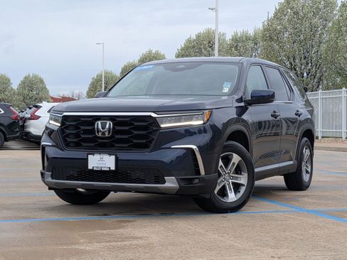 Certified 2025 Honda Pilot EX-L image 2