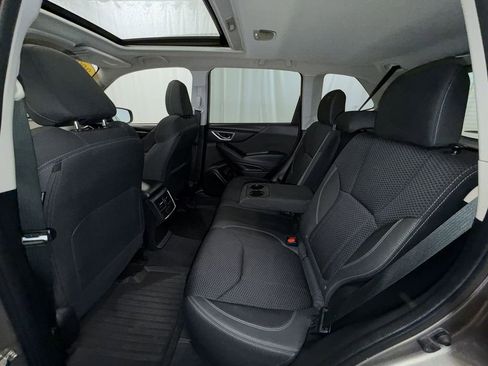 Used 2021 Subaru Forester Premium image 12