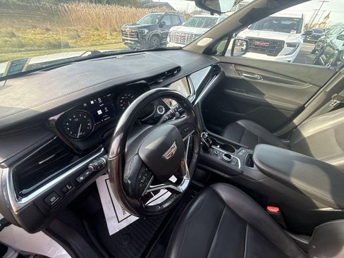 Certified 2021 Cadillac XT6 Sport image 16