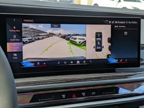 New 2025 BMW i7 xDrive60 image 13