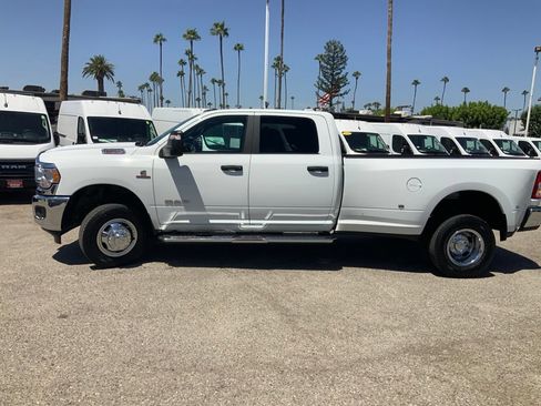 Certified 2024 RAM 3500 Big Horn AWD/4WD image 4