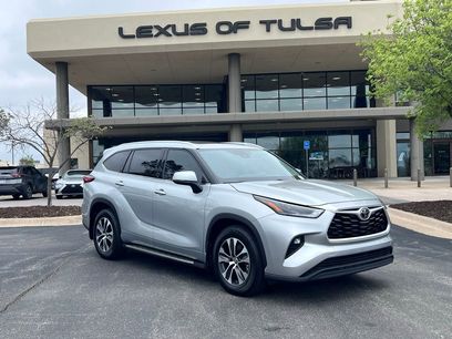 Used 2022 Toyota Highlander XLE