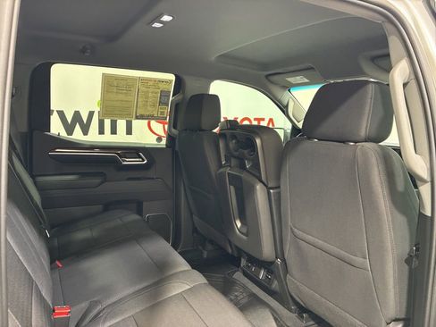Used 2022 Chevrolet Silverado 1500 LT image 16