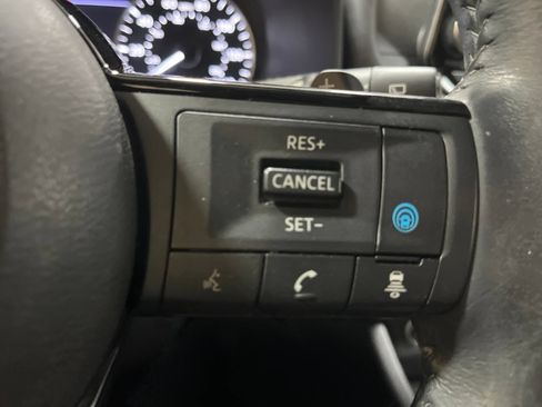 Used 2021 Nissan Rogue SV w/ Premium Package FWD image 22