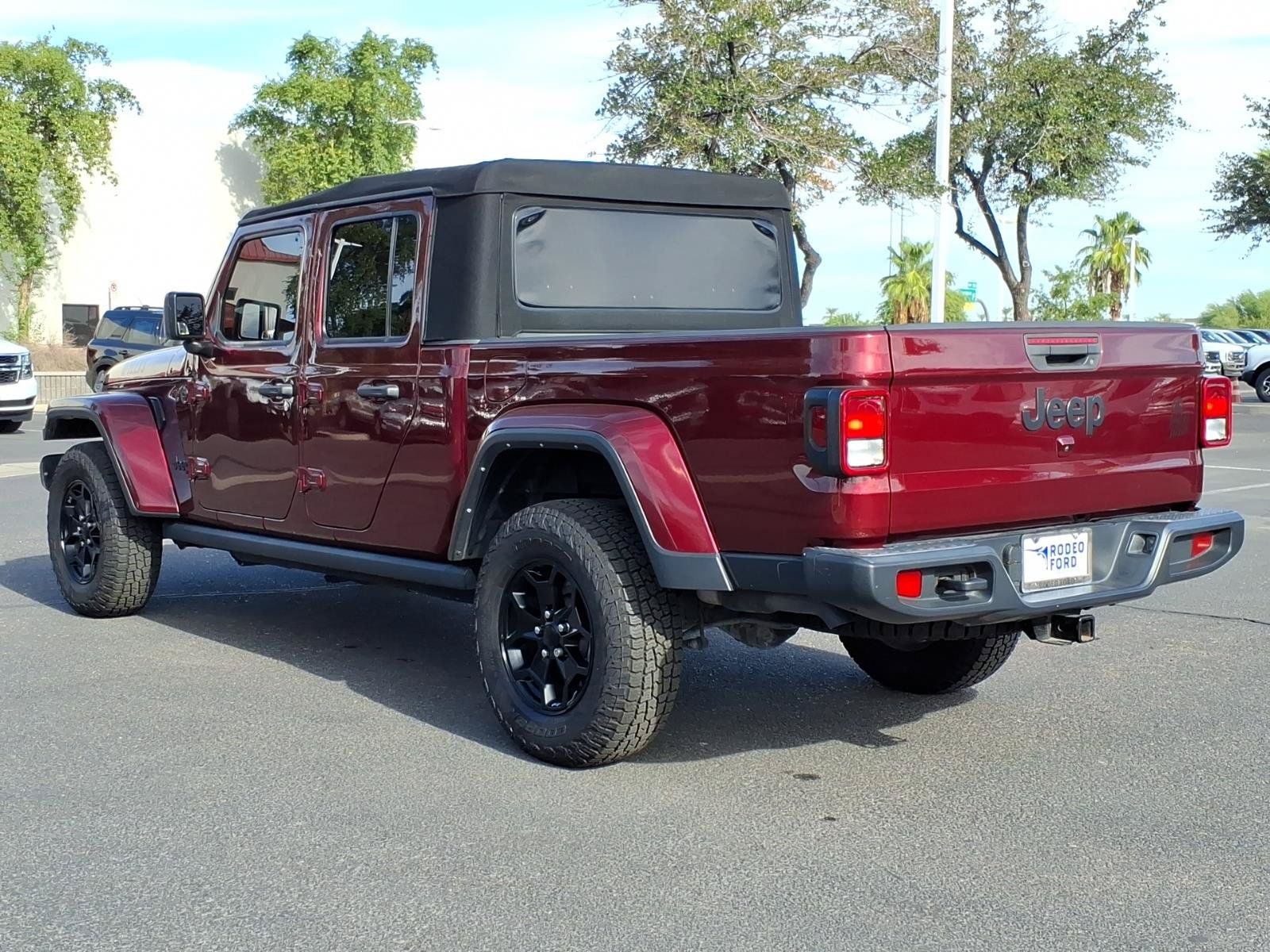 Used 2022 Jeep Gladiator Sport AWD/4WD image 3