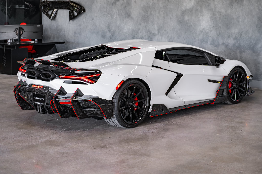 Used 2024 Lamborghini Revuelto AWD/4WD image 22