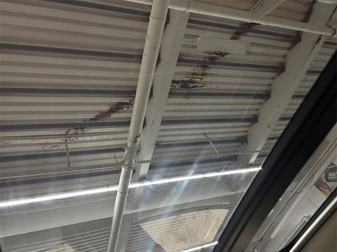 Used 2020 Volvo S60 T5 Momentum w/ Protection Package Premier image 30