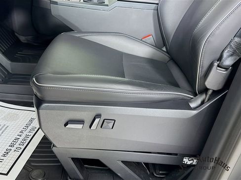 Used 2024 Tesla Cybertruck AWD Crew Cab image 26