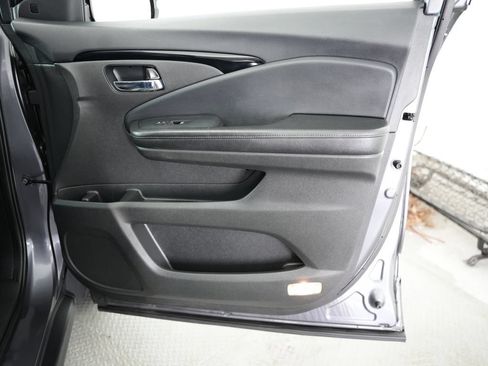 Used 2020 Honda Pilot Touring image 54