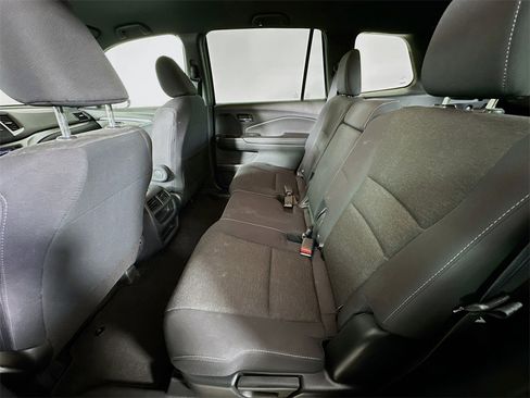 Used 2019 Honda Passport Sport image 4