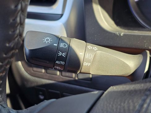 Used 2016 Toyota Highlander Limited image 44