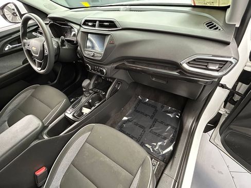 Used 2023 Chevrolet TrailBlazer LT image 38