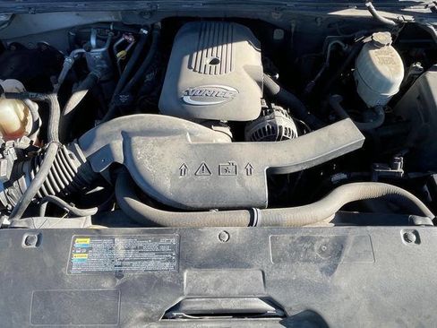 Used 2006 GMC Yukon XL SLT w/ SLT Preferred Equipment Group image 43