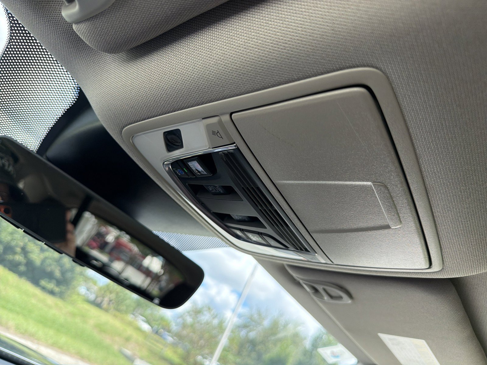 Used 2023 Acura MDX w/ Technology Package FWD image 36
