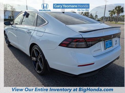 Used 2024 Honda Accord Sport image 12