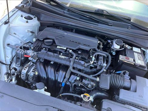 Used 2021 Hyundai Elantra SEL FWD image 32