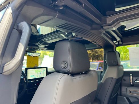 Used 2025 GMC Hummer EV 2X AWD/4WD image 68