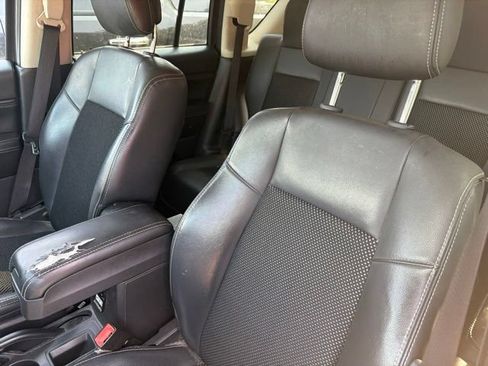 Used 2014 Jeep Compass Latitude FWD image 9