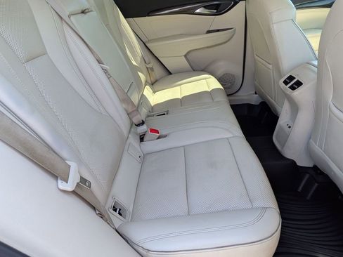 Used 2021 Buick Envision Essence image 18