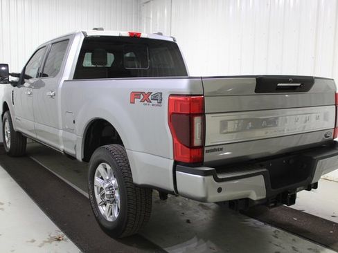 Used 2020 Ford F250 Platinum w/ FX4 Off-Road Package image 4