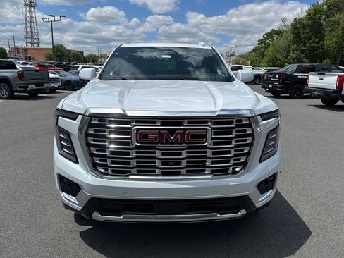 New 2026 GMC Yukon XL Denali w/ Denali Reserve Package AWD/4WD image 2