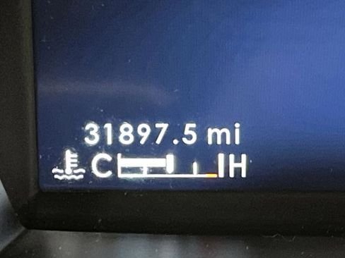 Used 2025 Lincoln Corsair Reserve w/ Towing Package image 6