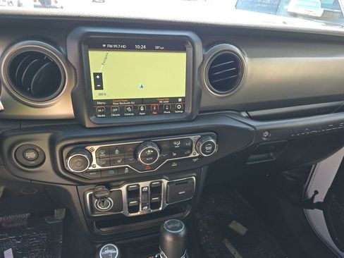 Used 2023 Jeep Wrangler Unlimited w/ Sun & Screen Package AWD/4WD image 6