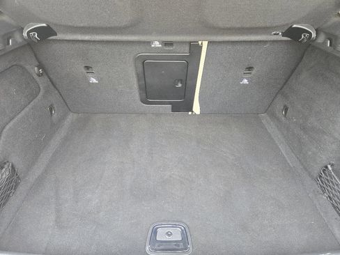 Used 2018 Mercedes-Benz GLA 250 4MATIC image 32