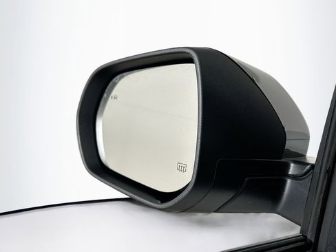 Used 2025 GMC Terrain Elevation image 16