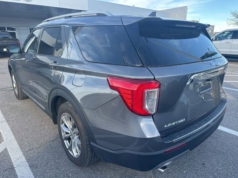 Used 2022 Ford Explorer Limited image 7