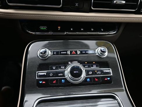 Used 2022 Lincoln Nautilus Reserve w/ Equipment Group 201A AWD/4WD image 27