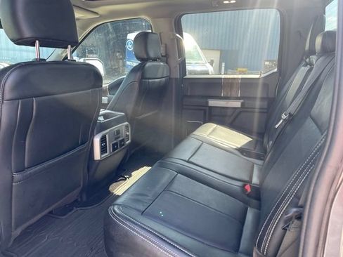 Used 2019 Ford F150 Lariat w/ Equipment Group 502A Luxury AWD/4WD image 4