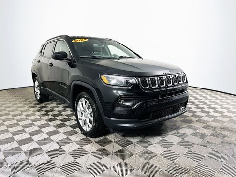 Certified 2024 Jeep Compass Latitude image 2